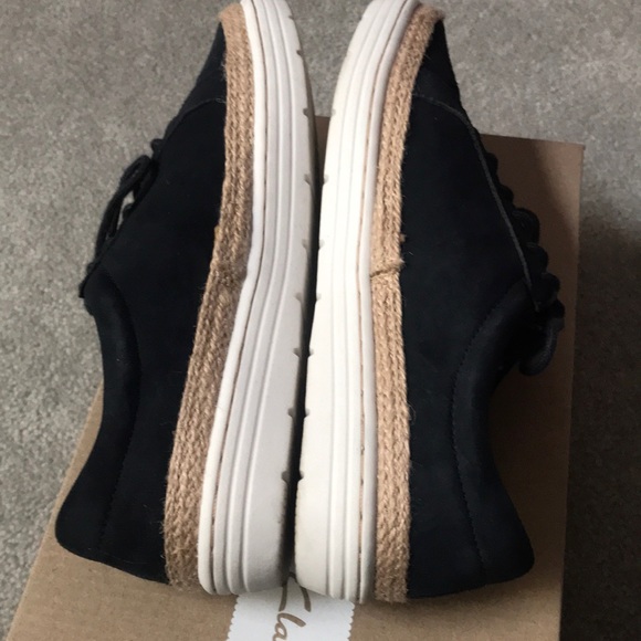 Clarks Navy Suede Sneakers - Picture 3 of 4